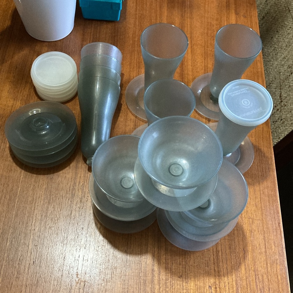 Tupperware dessert set - Picture 5 of 5
